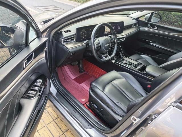 KIA K5 2021 270T CVVD Новая версия экстерьер фото 4 KIA K5 2021 270T CVVD Новая версия экстерьер фото 4