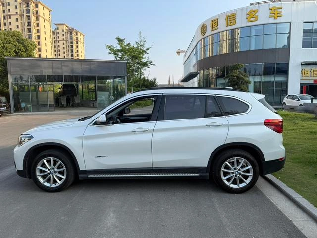 BMW X1 2018 sDrive18Li Fashionable exterior photo 3 BMW X1 2018 sDrive18Li Fashionable exterior photo 3