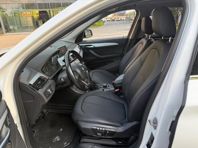 BMW X1 2018 sDrive18Li Fashionable exterior photo 5 BMW X1 2018 sDrive18Li Fashionable exterior photo 5