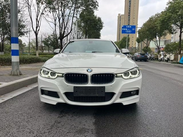 BMW 3 Series 2017 320i M Спортивный экстерьер фото 2 BMW 3 Series 2017 320i M Спортивный экстерьер фото 2