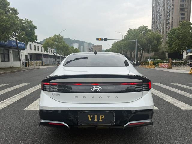 Hyundai Sonata 2024 1.5T Pro exterior photo 5