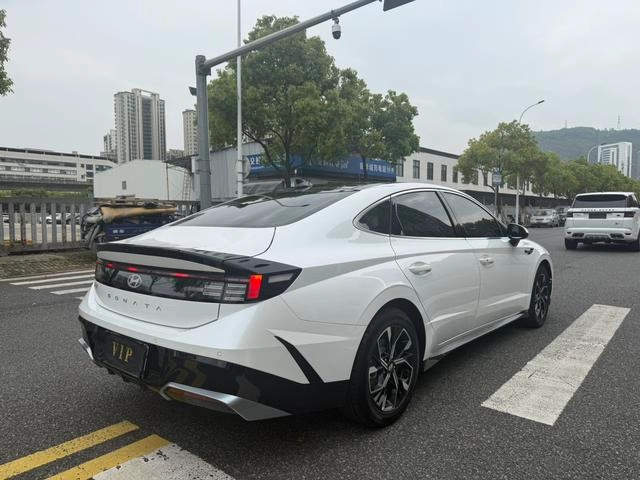 Hyundai Sonata 2024 1.5T Pro exterior photo 6