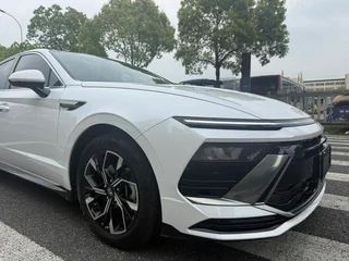 Hyundai Sonata 2024 1.5T Pro exterior photo 9
