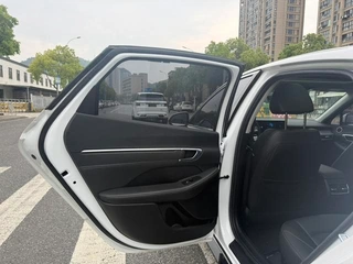 Hyundai Sonata 2024 1.5T Pro interior photo 16