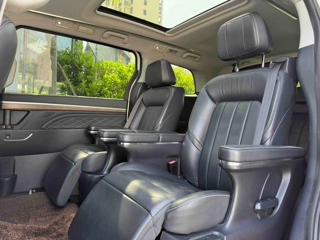 GAC Trumpchi M8 2019 320T Элитная версия экстерьер фото 7 GAC Trumpchi M8 2019 320T Элитная версия экстерьер фото 7
