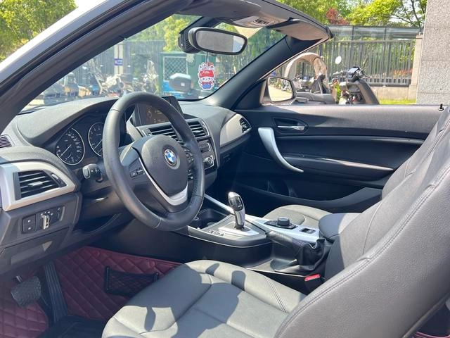 BMW 2 Series (Imported) 2015 220i Coupé convertible Tipo líder interior foto 11