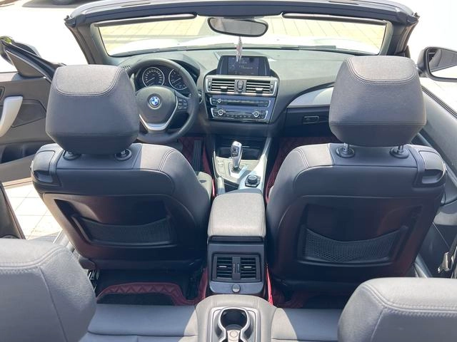 BMW 2 Series (Imported) 2015 220i Coupé convertible Tipo líder interior foto 12
