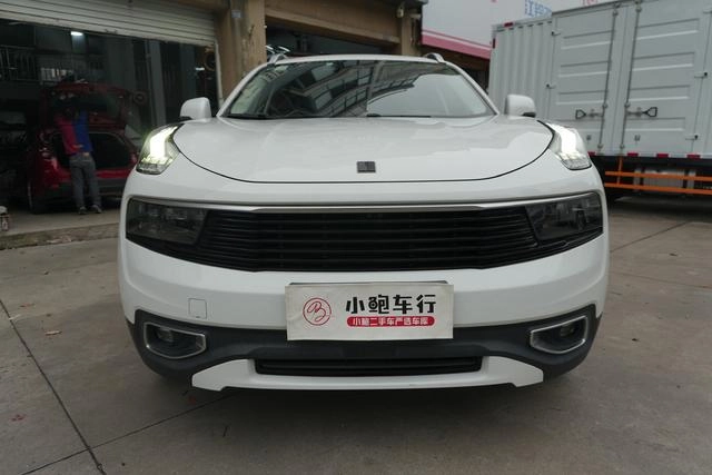 Lynk & Co 01 2017 2.0T two-drive type Pro version exterior photo 2 Lynk & Co 01 2017 2.0T two-drive type Pro version exterior photo 2