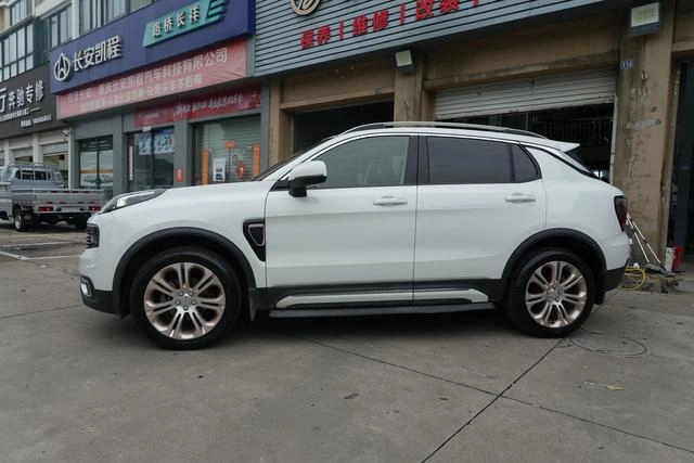 Lynk & Co 01 2017 2.0T two-drive type Pro version exterior photo 3 Lynk & Co 01 2017 2.0T two-drive type Pro version exterior photo 3