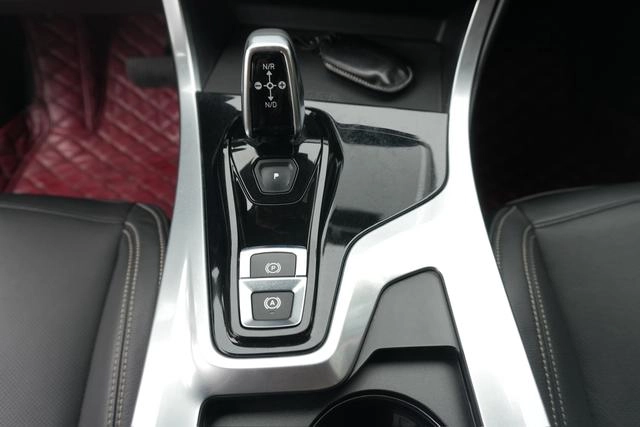Lynk & Co 01 2017 2.0T two-drive type Pro version interior photo 11 Lynk & Co 01 2017 2.0T two-drive type Pro version interior photo 11