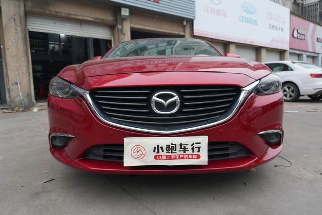 Mazda AZE 2018 2.0L Blue Sky Deluxe Edition country V exterior photo 2