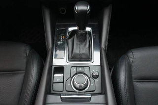 Mazda AZE 2018 2.0L Blue Sky Deluxe Edition country V interior photo 11