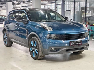 Lynk & Co 01 2017 2.0T Dos ruedas motrices Pro Versión exterior foto 7 Lynk & Co 01 2017 2.0T Dos ruedas motrices Pro Versión exterior foto 7