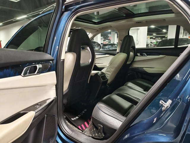 Lynk & Co 01 2017 2.0T Dos ruedas motrices Pro Versión interior foto 11 Lynk & Co 01 2017 2.0T Dos ruedas motrices Pro Versión interior foto 11