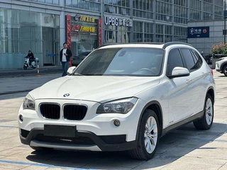 BMW X1 2013 sDrive18i Estilo de moda