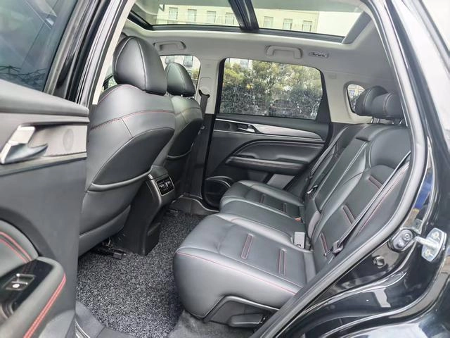 GAC Trumpchi Trumpchi GS4 PLUS 2023 390T Versión de galaxia automática interior foto 6 GAC Trumpchi Trumpchi GS4 PLUS 2023 390T Versión de galaxia automática interior foto 6