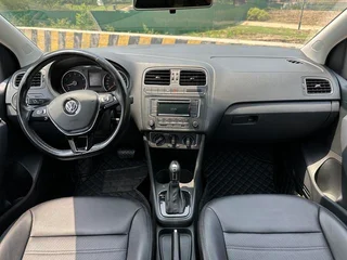 Volkswagen Polo 2016 1.6L Tipo de confort automático exterior foto 9 Volkswagen Polo 2016 1.6L Tipo de confort automático exterior foto 9