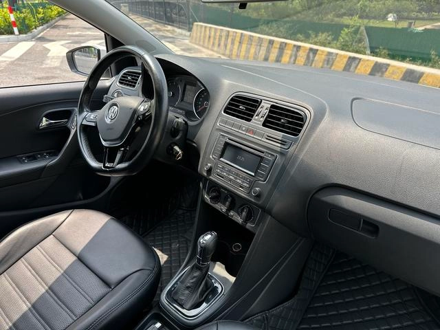 Volkswagen Polo 2016 1.6L Tipo de confort automático interior foto 16 Volkswagen Polo 2016 1.6L Tipo de confort automático interior foto 16
