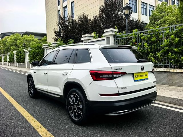 Skoda Kodiak 2018 Changé TSI330 7 Version Premium de luxe à deux roues motrices extérieur photo 5 Skoda Kodiak 2018 Changé TSI330 7 Version Premium de luxe à deux roues motrices extérieur photo 5