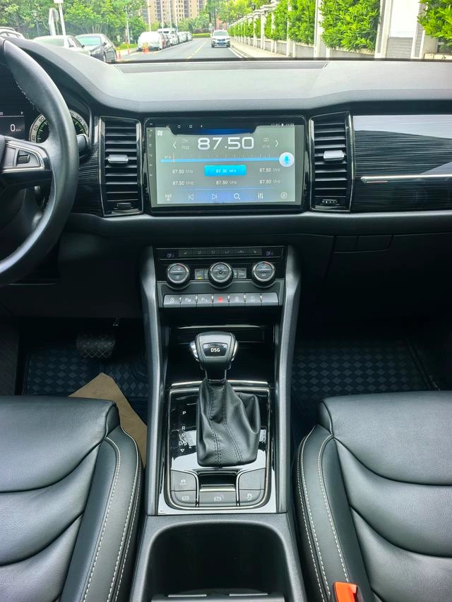 Skoda Kodiak 2018 Changé TSI330 7 Version Premium de luxe à deux roues motrices intérieur photo 10 Skoda Kodiak 2018 Changé TSI330 7 Version Premium de luxe à deux roues motrices intérieur photo 10