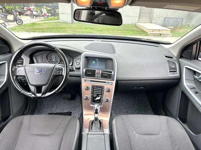 Volvo XC60 2015 T5 Version Zhixing extérieur photo 5 Volvo XC60 2015 T5 Version Zhixing extérieur photo 5