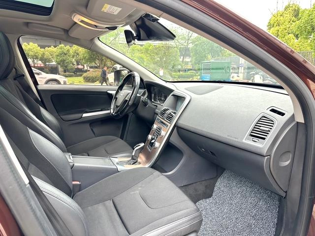 Volvo XC60 2015 T5 Version Zhixing extérieur photo 6 Volvo XC60 2015 T5 Version Zhixing extérieur photo 6