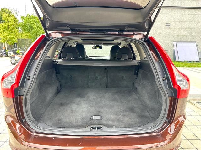 Volvo XC60 2015 T5 Version Zhixing intérieur photo 12 Volvo XC60 2015 T5 Version Zhixing intérieur photo 12