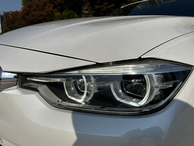 BMW 3 Series 2018 320Li Traje de lujo líder exterior foto 9 BMW 3 Series 2018 320Li Traje de lujo líder exterior foto 9