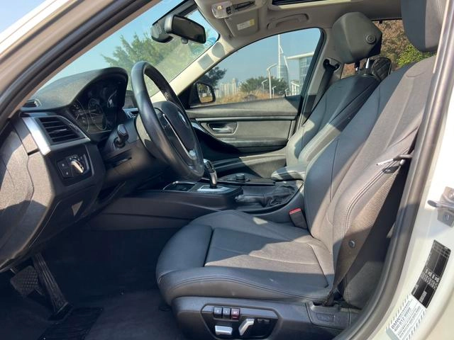 BMW 3 Series 2018 320Li Traje de lujo líder interior foto 13 BMW 3 Series 2018 320Li Traje de lujo líder interior foto 13