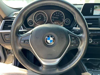 BMW 3 Series 2018 320Li Traje de lujo líder interior foto 16 BMW 3 Series 2018 320Li Traje de lujo líder interior foto 16