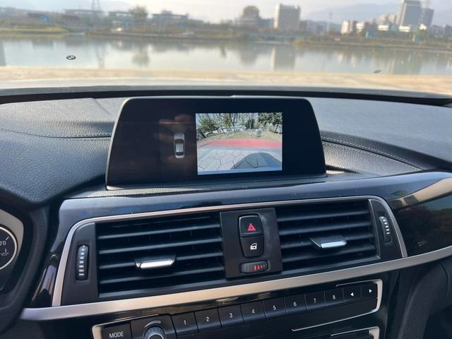 BMW 3 Series 2018 320Li Traje de lujo líder interior foto 18 BMW 3 Series 2018 320Li Traje de lujo líder interior foto 18