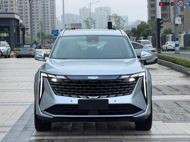 Geely Boyue L 2023 1.5TD DCT Premium Trim exterior photo 2 Geely Boyue L 2023 1.5TD DCT Premium Trim exterior photo 2