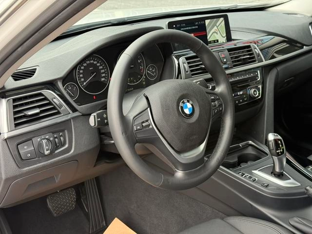 BMW 3 Series 2019 320Li Estilo de moda exterior foto 4 BMW 3 Series 2019 320Li Estilo de moda exterior foto 4