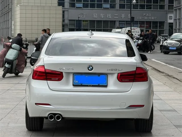 BMW 3 Series 2019 320Li Estilo de moda exterior foto 6 BMW 3 Series 2019 320Li Estilo de moda exterior foto 6