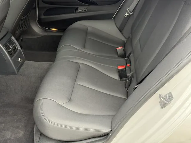 BMW 3 Series 2019 320Li Estilo de moda exterior foto 8 BMW 3 Series 2019 320Li Estilo de moda exterior foto 8
