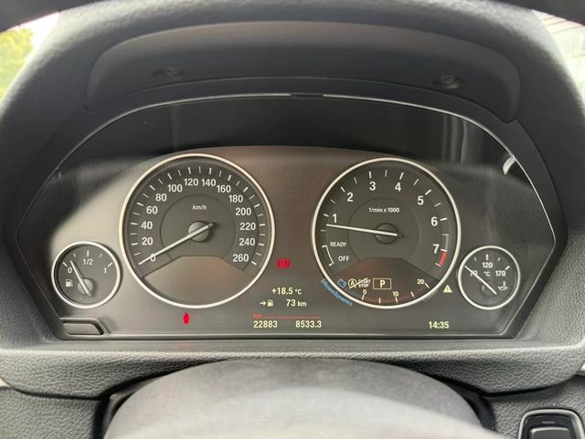 BMW 3 Series 2019 320Li Estilo de moda interior foto 14 BMW 3 Series 2019 320Li Estilo de moda interior foto 14