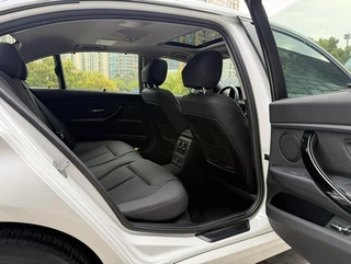 BMW 3 Series 2019 320Li Estilo de moda interior foto 16 BMW 3 Series 2019 320Li Estilo de moda interior foto 16