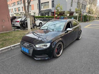 Audi A3 2014 Sportback 35 TFSI Автоматический инициативный