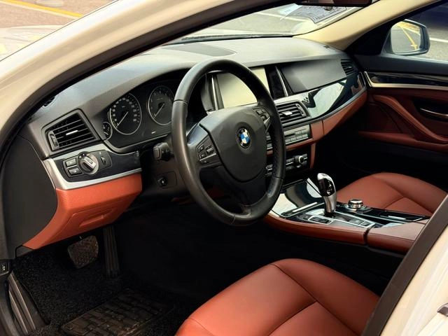 BMW 5 Series 2014 520Li Elegant style exterior photo 7 BMW 5 Series 2014 520Li Elegant style exterior photo 7