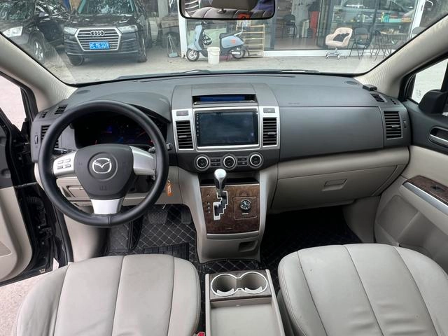 Mazda 8 2013 2.5L Versión de élite interior foto 9 Mazda 8 2013 2.5L Versión de élite interior foto 9