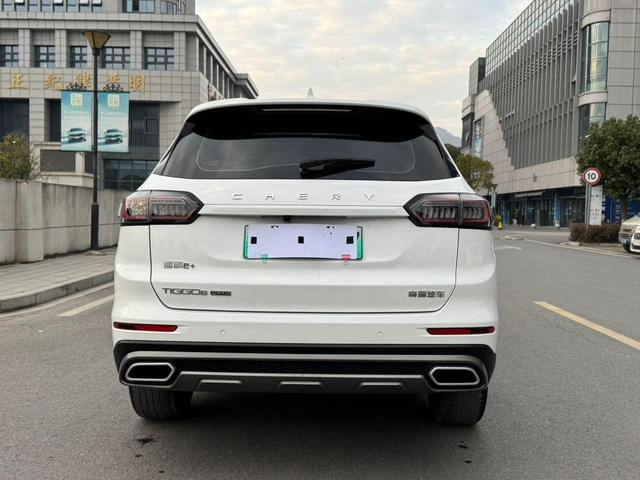 Chery Ruihu 8 PLUS Kunpeng e 2022 1.5T Город e+ экстерьер фото 5 Chery Ruihu 8 PLUS Kunpeng e 2022 1.5T Город e+ экстерьер фото 5