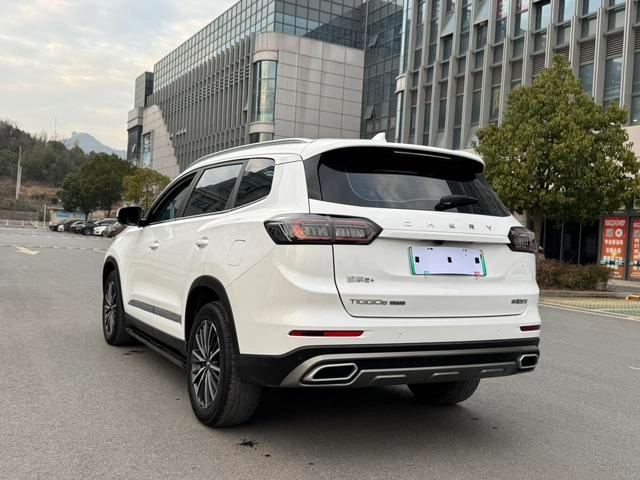 Chery Ruihu 8 PLUS Kunpeng e 2022 1.5T Город e+ экстерьер фото 6 Chery Ruihu 8 PLUS Kunpeng e 2022 1.5T Город e+ экстерьер фото 6