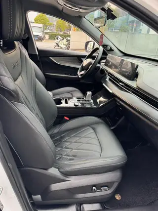 Chery Ruihu 8 PLUS Kunpeng e 2022 1.5T Город e+ интерьер фото 11 Chery Ruihu 8 PLUS Kunpeng e 2022 1.5T Город e+ интерьер фото 11