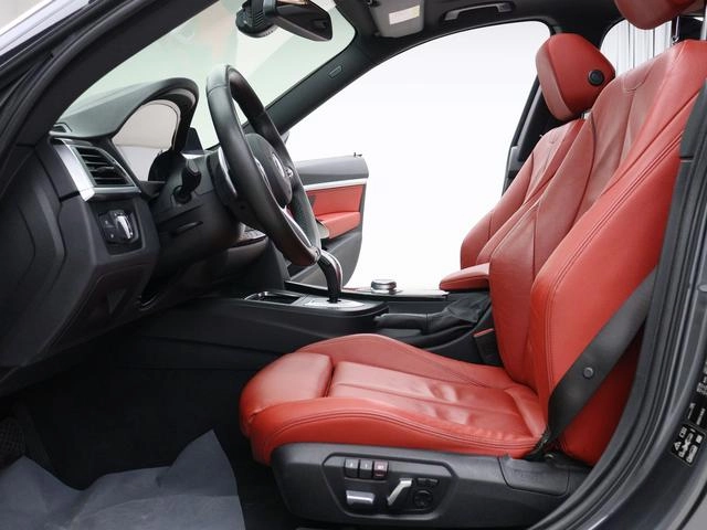 BMW 3 Series GT 2019 330i xDrive M Edición nocturna deportiva exterior foto 2 BMW 3 Series GT 2019 330i xDrive M Edición nocturna deportiva exterior foto 2