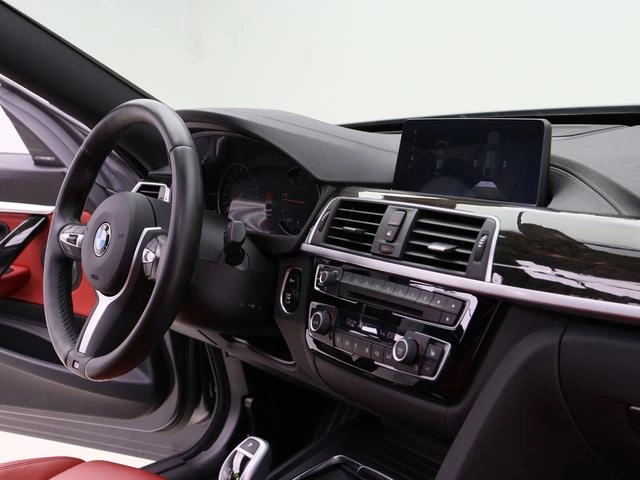 BMW 3 Series GT 2019 330i xDrive M Edición nocturna deportiva interior foto 14 BMW 3 Series GT 2019 330i xDrive M Edición nocturna deportiva interior foto 14