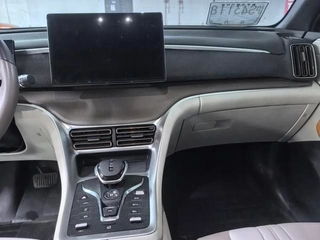 BYD Song Pro DM 2022 DM-i 51km Люксовый интерьер фото 12 BYD Song Pro DM 2022 DM-i 51km Люксовый интерьер фото 12