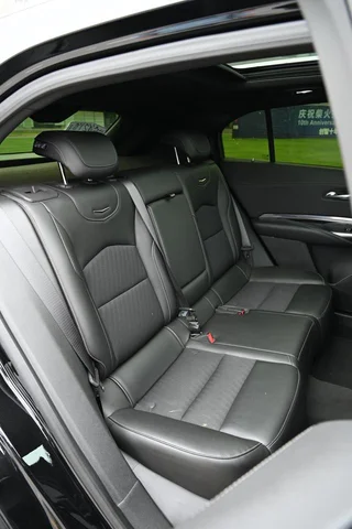 Cadillac XT4 2020 Restyling 28T Two-wheel drive technology type interior photo 9