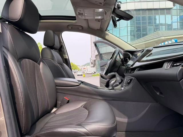 Buick Envision 2018 20T Modèle de pointe à deux roues motrices intérieur photo 10 Buick Envision 2018 20T Modèle de pointe à deux roues motrices intérieur photo 10