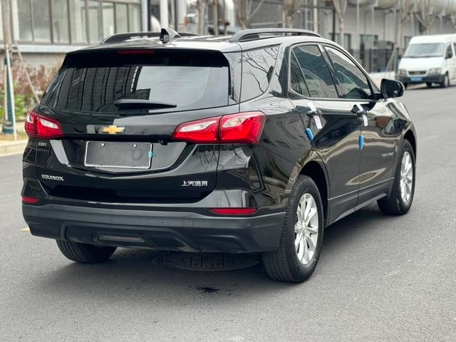 Chevrolet Equinox 2019 535T Version de frontière automatique Pays VI intérieur photo 7 Chevrolet Equinox 2019 535T Version de frontière automatique Pays VI intérieur photo 7