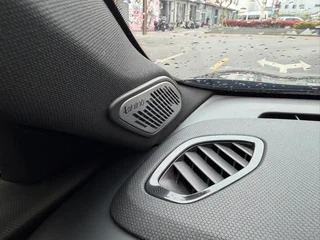 Lynk & Co 03 2021 1.5TD DCT Fuerza Edición Campeón interior foto 19 Lynk & Co 03 2021 1.5TD DCT Fuerza Edición Campeón interior foto 19
